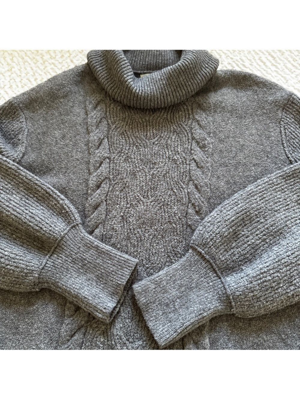 Caslon Heathered Gray Cable Knit Turtleneck Sweater, S